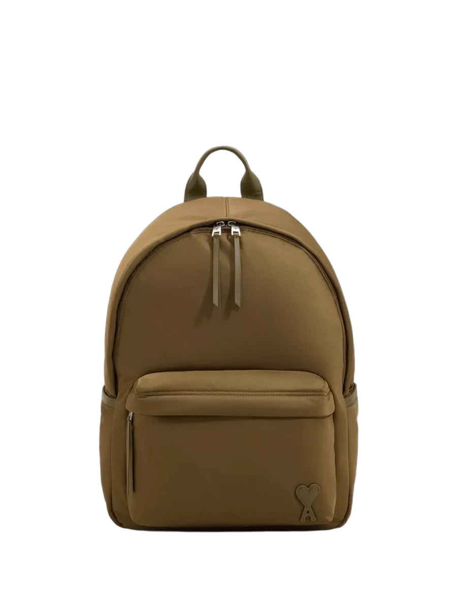 아미 AMI Paris Nylon Marcel Backpack 제품 사진 아미 AMI Paris Nylon Marcel Backpack 제품 사진