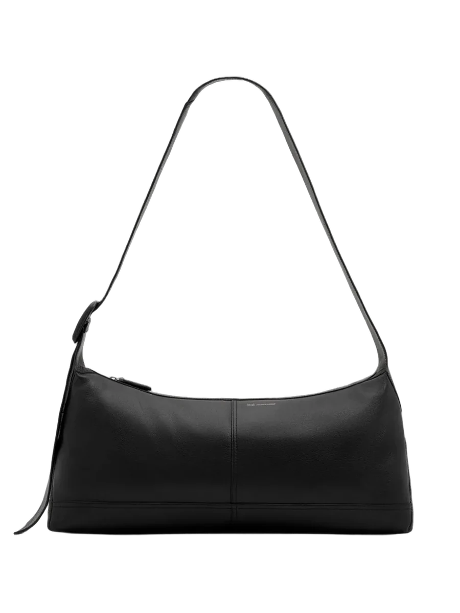 아미 AMI Paris Small Taurillon Leather Etienne Crossbody Bag 제품 사진 아미 AMI Paris Small Taurillon Leather Etienne Crossbody Bag 제품 사진