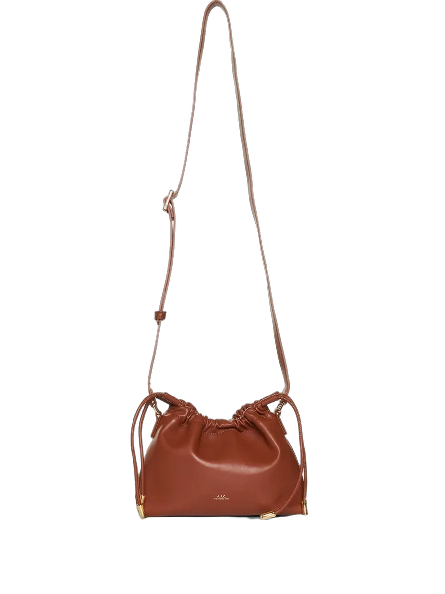 아페쎄 A.P.C. Drawstring Ninon Mini Shoulder Bag 제품 사진 아페쎄 A.P.C. Drawstring Ninon Mini Shoulder Bag 제품 사진