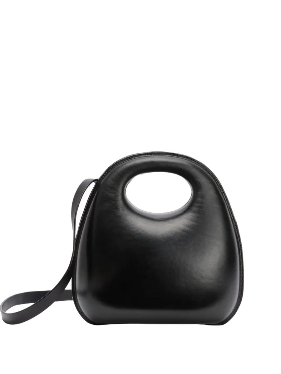 르메르 LEMAIRE Egg Bag In Molded Leather 제품 사진 르메르 LEMAIRE Egg Bag In Molded Leather 제품 사진