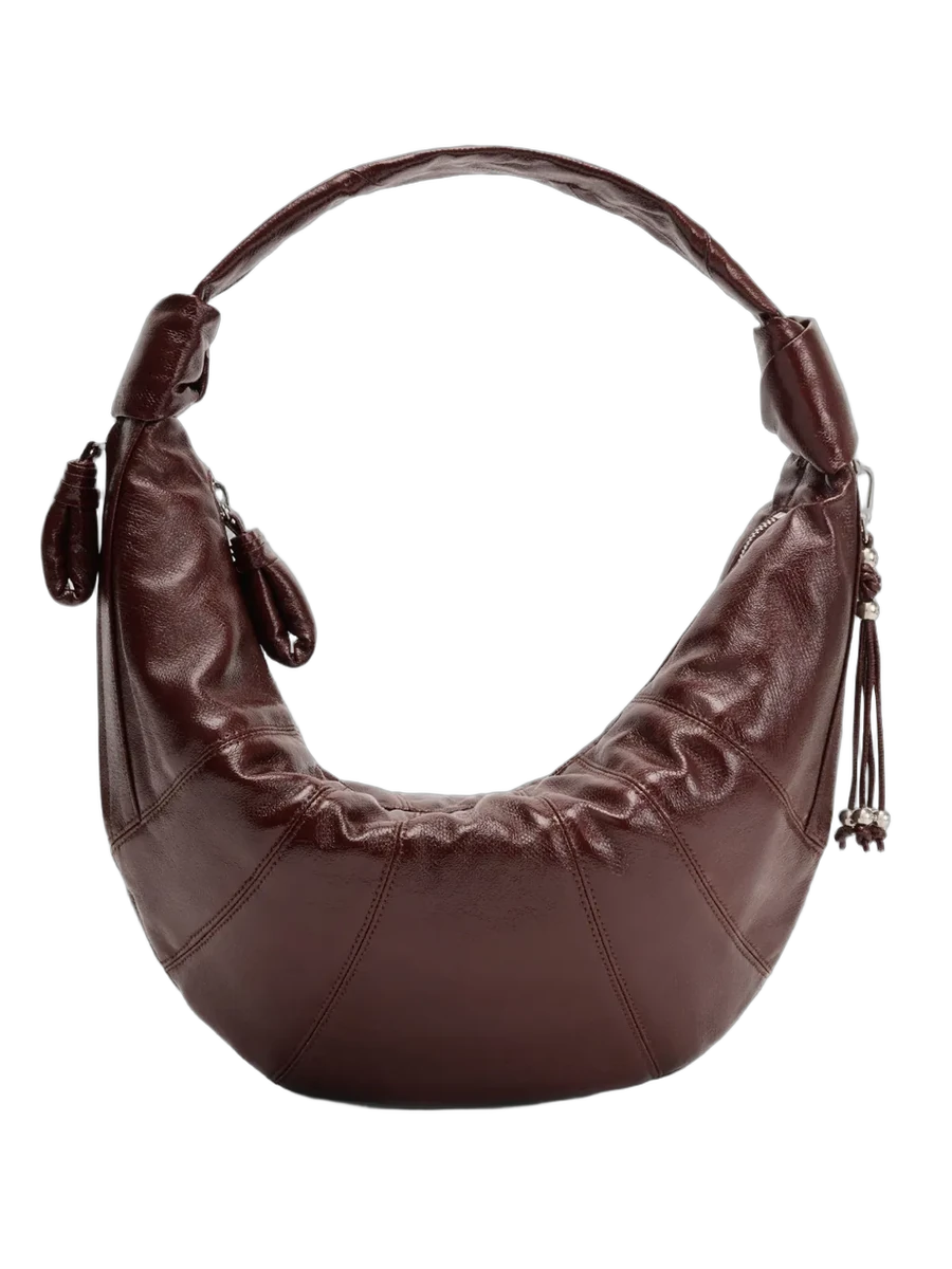 르메르 LEMAIRE Fortune Croissant Shoulder Bag 제품 사진 르메르 LEMAIRE Fortune Croissant Shoulder Bag 제품 사진