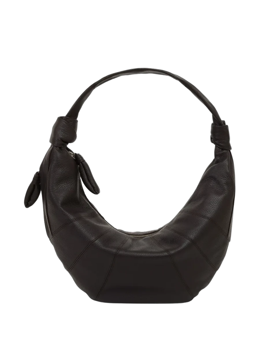 르메르 LEMAIRE Large Fortune Croissant Leather Shoulder Bag 제품 사진 르메르 LEMAIRE Large Fortune Croissant Leather Shoulder Bag 제품 사진