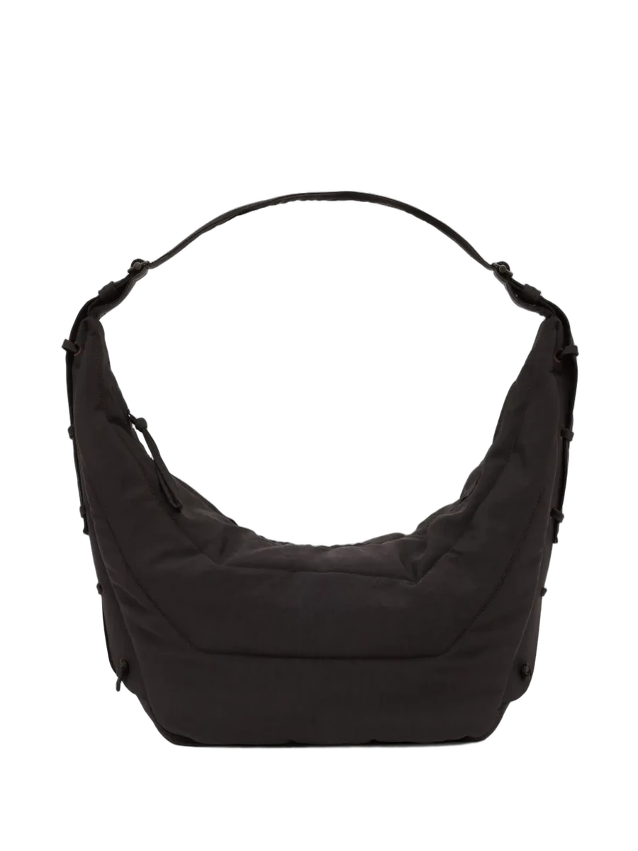 르메르 LEMAIRE Large Soft Game Shoulder Bag 제품 사진 르메르 LEMAIRE Large Soft Game Shoulder Bag 제품 사진