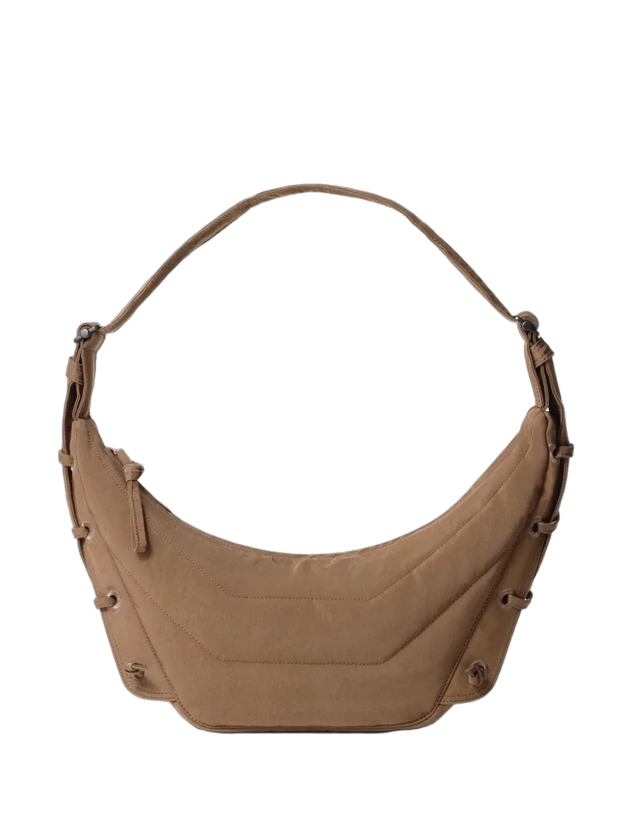 르메르 LEMAIRE Small Soft Game Bag In Nylon Canvas 제품 사진 르메르 LEMAIRE Small Soft Game Bag In Nylon Canvas 제품 사진