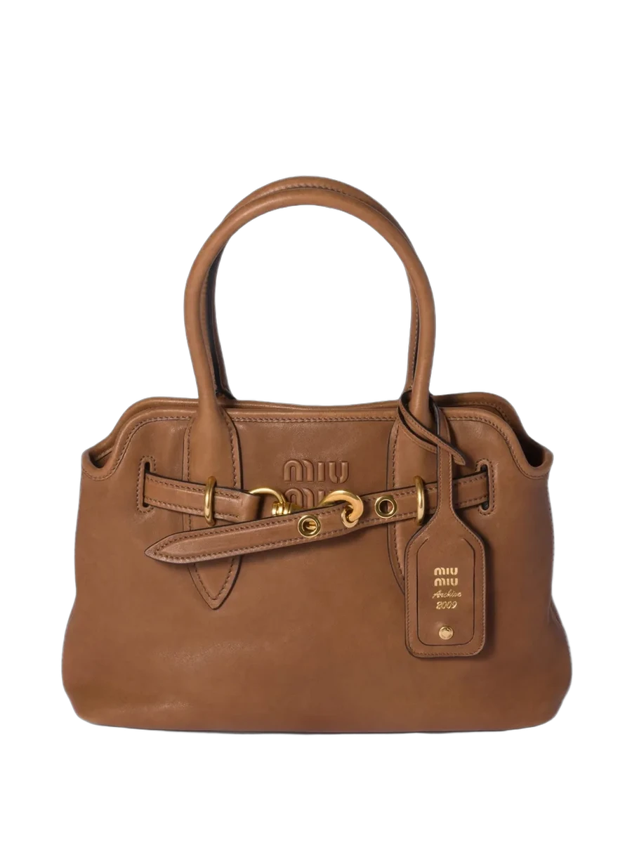 미우미우 Miu Miu Aventure Leather Shoulder Bag 제품 사진 미우미우 Miu Miu Aventure Leather Shoulder Bag 제품 사진