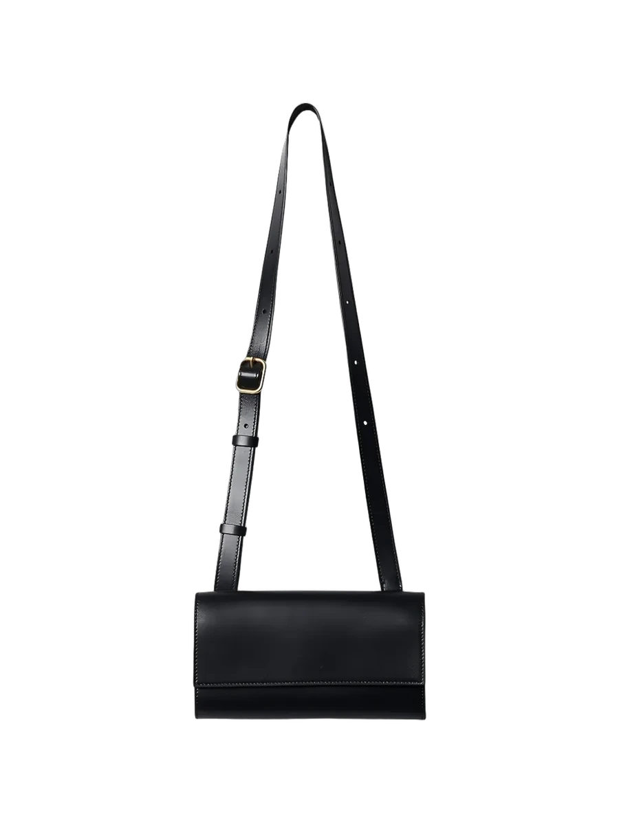 더로우 The Row buckle-strap Cross Body Bag 제품 사진 더로우 The Row buckle-strap Cross Body Bag 제품 사진