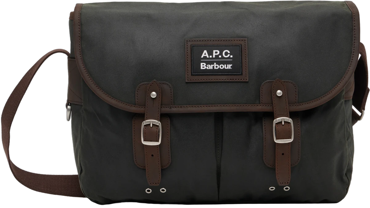 아페쎄 카키 Barbour 왁스 타라스 메신저백 제품 사진 아페쎄 카키 Barbour 왁스 타라스 메신저백 제품 사진